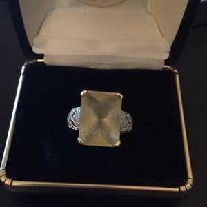 Beautiful lemon quartz with diamonds ring